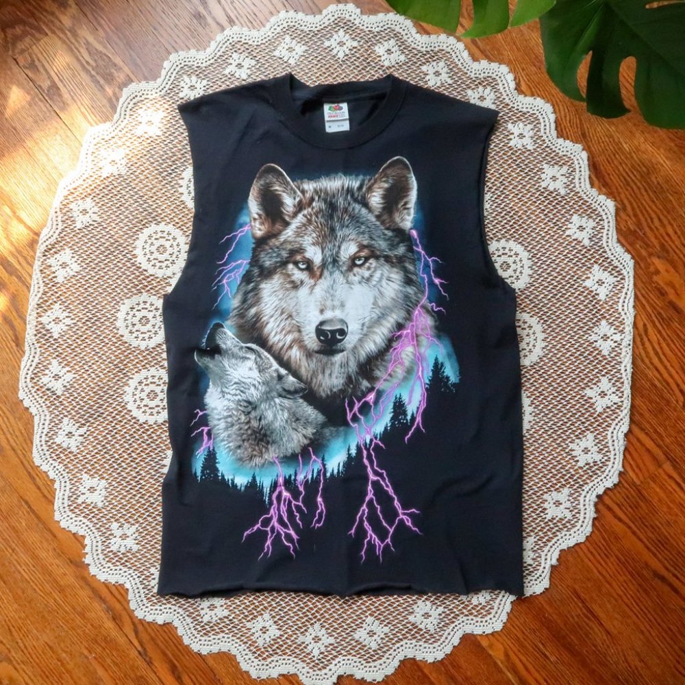 Unisex Distressed Muscle T-Shirt Size M Black Wolf